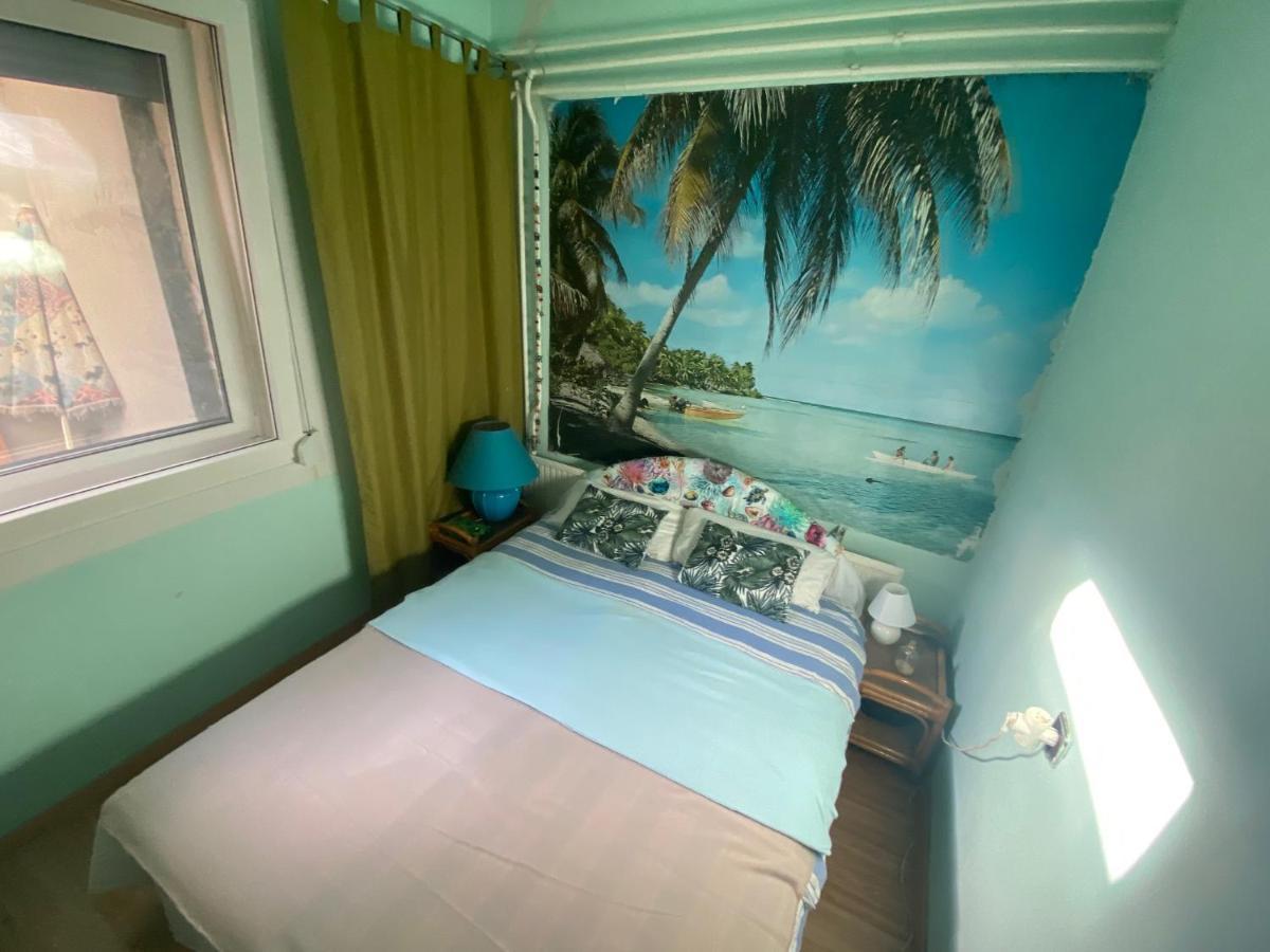 Grany'S Retro Guesthouse Near Budapest Airport Vecses Bagian luar foto